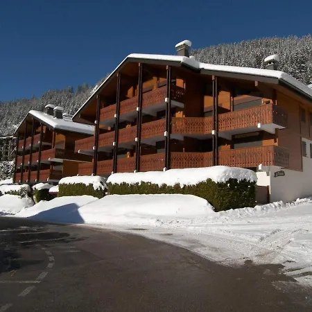 Appartement La Clusaz, 1 Pièce, 4 Personnes - Fr-1-304-55 *